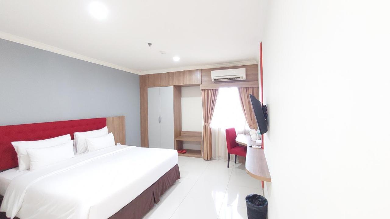 Moritz Hotel Rsab Harapan Kita Jakarta Exterior photo